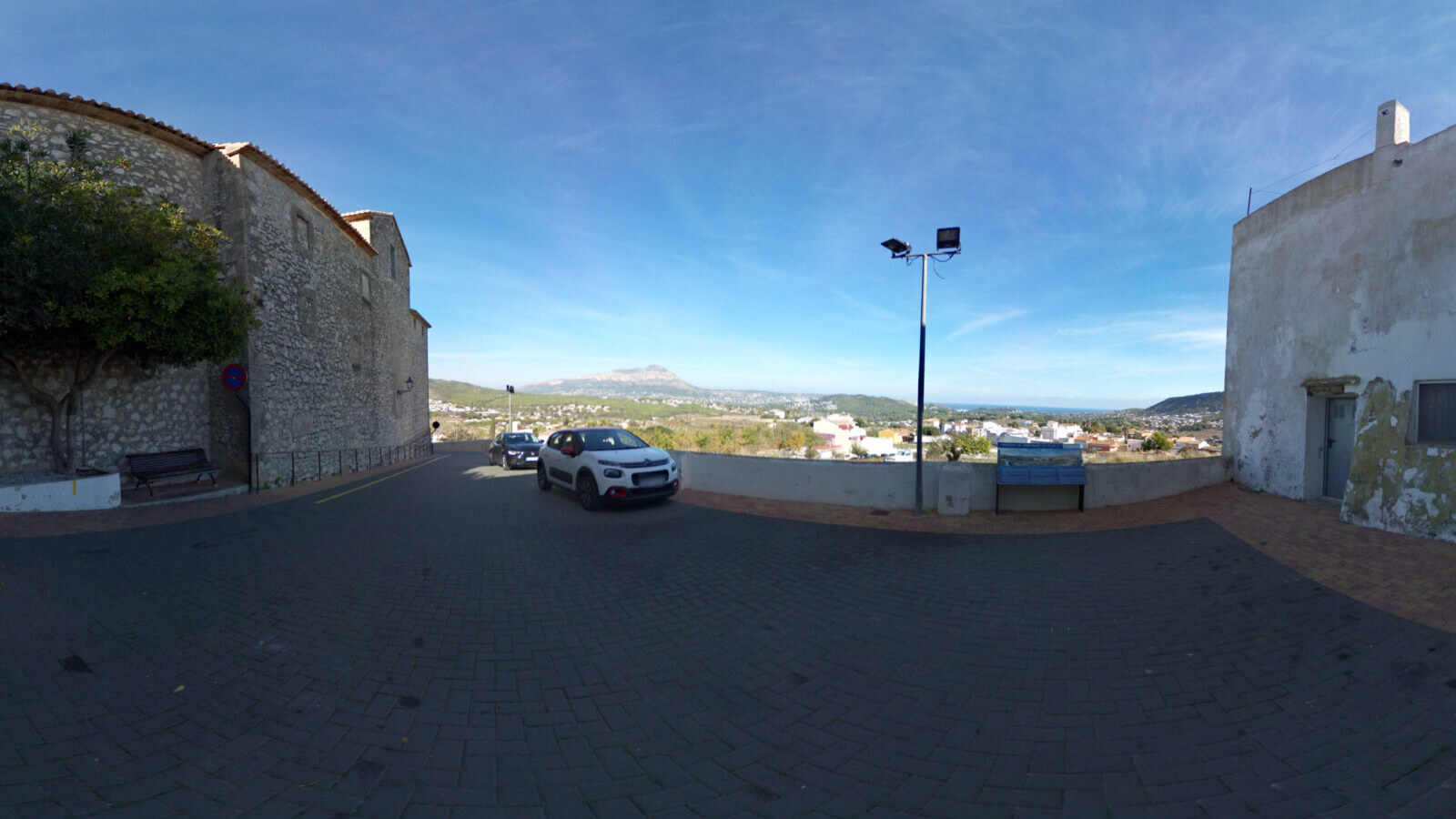 Recreación del Portalet, puerta de acceso al primer núcleo poblacional de Benitatxell.
